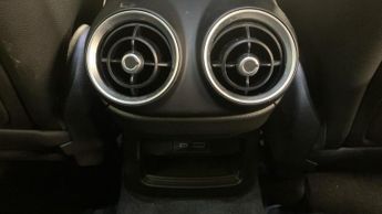 Alfa Romeo Stelvio 2.0T Tributo Italiano SUV 5dr Petrol Auto Q4 AWD Euro 6 (s/s) (2