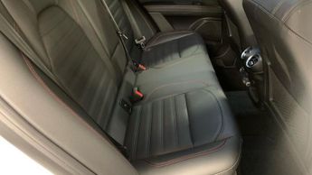 Alfa Romeo Stelvio 2.0T Tributo Italiano SUV 5dr Petrol Auto Q4 AWD Euro 6 (s/s) (2