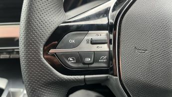 Peugeot 308 54kWh GT Hatchback 5dr Electric Auto (156 ps)