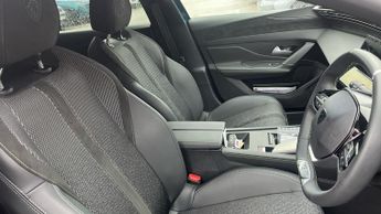 Peugeot 308 54kWh GT Hatchback 5dr Electric Auto (156 ps)