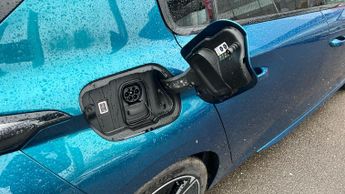 Peugeot 308 54kWh GT Hatchback 5dr Electric Auto (156 ps)