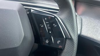 Peugeot 3008 73kWh GT SUV 5dr Electric Auto (210 ps)