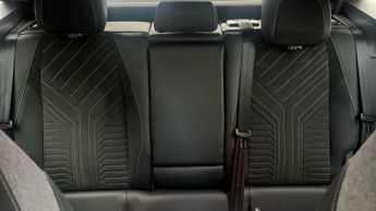 Peugeot 3008 73kWh GT SUV 5dr Electric Auto (210 ps)