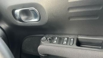 Citroen C3 Aircross 1.2 PureTech PLUS SUV 5dr Petrol EAT6 Euro 6 (s/s) (130 ps)