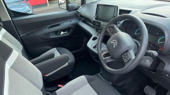 Citroen Berlingo 50kWh Feel XL MPV 5dr Electric Auto (7.4kW Charger) (136 ps)