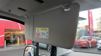 Citroen Berlingo 50kWh Feel XL MPV 5dr Electric Auto (7.4kW Charger) (136 ps)