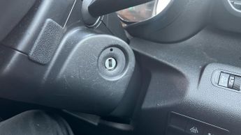 Citroen Berlingo 50kWh Feel XL MPV 5dr Electric Auto (7.4kW Charger) (136 ps)