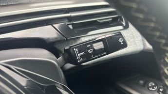 Peugeot 3008 73kWh GT SUV 5dr Electric Auto (210 ps)