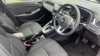 Renault Clio 1.6 E-TECH Iconic Hatchback 5dr Petrol Hybrid Auto Euro 6 (s/s) 