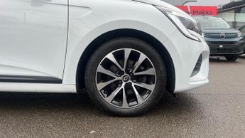 Renault Clio 1.6 E-TECH Iconic Hatchback 5dr Petrol Hybrid Auto Euro 6 (s/s) 