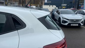 Renault Clio 1.6 E-TECH Iconic Hatchback 5dr Petrol Hybrid Auto Euro 6 (s/s) 