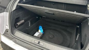 Peugeot 3008 SUV 1.2 HYBRID Allure SUV 5dr Petrol Hybrid e-DSC6 Euro 6 (s/s) (136