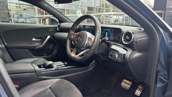Mercedes-benz A Class 1.5 A180d AMG Line (Executive) Hatchback 5dr Diesel 7G-DCT Euro 