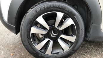 Citroen C3 1.2 PureTech PLUS Hatchback 5dr Petrol EAT6 Euro 6 (s/s) (110 ps