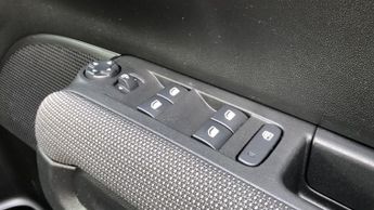 Citroen C3 Aircross 1.2 PureTech PLUS SUV 5dr Petrol EAT6 Euro 6 (s/s) (130 ps)