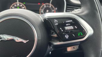 Jaguar F-Pace 2.0 D200 MHEV R-Dynamic HSE Black SUV 5dr Diesel Auto AWD Euro 6