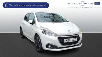 Peugeot 208 1.2 PureTech Tech Edition Hatchback 5dr Petrol Manual Euro 6 (s/