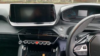 Peugeot 208 50kWh Allure Hatchback 5dr Electric Auto (136 ps)