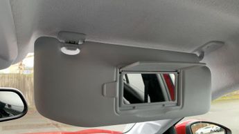 Peugeot 208 50kWh Allure Hatchback 5dr Electric Auto (136 ps)