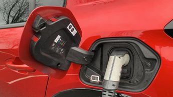 Peugeot 208 50kWh Allure Hatchback 5dr Electric Auto (136 ps)