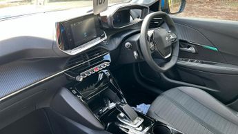 Peugeot 208 50kWh Allure Premium Hatchback 5dr Electric Auto (136 ps)