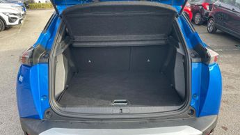 Peugeot 2008 50kWh Allure Premium SUV 5dr Electric Auto (136 ps)