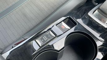 Peugeot 2008 50kWh Allure Premium SUV 5dr Electric Auto (136 ps)