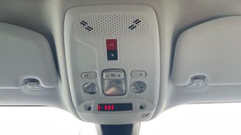 Peugeot 2008 50kWh Allure Premium SUV 5dr Electric Auto (136 ps)