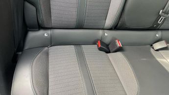 Peugeot 2008 50kWh Allure Premium SUV 5dr Electric Auto (136 ps)