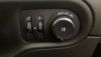 Vauxhall Grandland 1.2 Turbo Design SUV 5dr Petrol Auto Euro 6 (s/s) (130 ps)