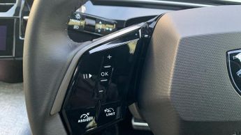 Peugeot 5008 73kWh Allure SUV 5dr Electric Auto (210 ps)