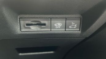 Peugeot 3008 73kWh GT SUV 5dr Electric Auto (210 ps)