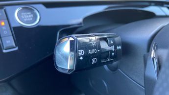 Peugeot 5008 1.2 HYBRID GT SUV 5dr Petrol Hybrid e-DSC6 Euro 6 (s/s) (136 ps)