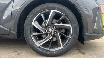 Toyota C-Hr 1.8 VVT-h Dynamic SUV 5dr Petrol Hybrid CVT Euro 6 (s/s) (122 ps