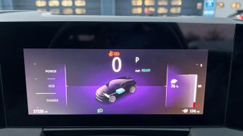 Vauxhall Astra Electric 54kWh Ultimate Hatchback 5dr Electric Auto (156 ps)