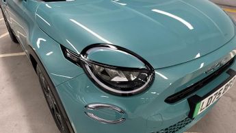 Fiat 600E 54kWh La Prima SUV 5dr Electric Auto (156 ps)