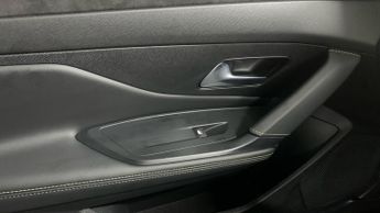 Peugeot 308 54kWh First Edition Auto 5dr