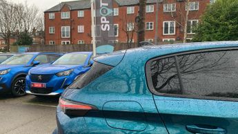 Peugeot 308 54kWh GT Hatchback 5dr Electric Auto (156 ps)