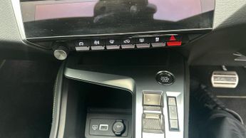 Peugeot 308 54kWh GT Hatchback 5dr Electric Auto (156 ps)