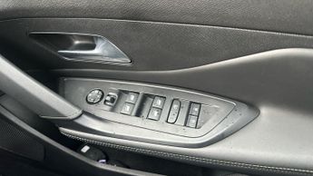 Peugeot 308 54kWh GT Hatchback 5dr Electric Auto (156 ps)