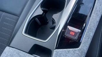 Peugeot 3008 73kWh GT SUV 5dr Electric Auto (210 ps)