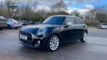 Mini Hatch 1.5 Cooper GPF Hatchback 5dr Petrol Steptronic Euro 6 (s/s) (136