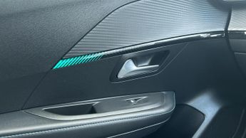 Peugeot 208 50kWh Allure Premium Hatchback 5dr Electric Auto (136 ps)