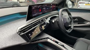 Peugeot 3008 73kWh GT SUV 5dr Electric Auto (210 ps)