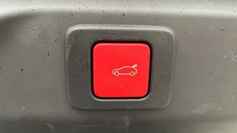 Peugeot 3008 73kWh GT SUV 5dr Electric Auto (210 ps)