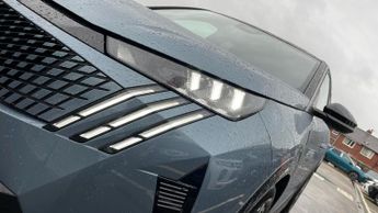 Peugeot 3008 73kWh GT SUV 5dr Electric Auto (210 ps)