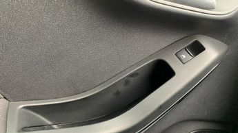 Ford Fiesta 1.0T EcoBoost MHEV Titanium Hatchback 5dr Petrol Hybrid DCT Euro