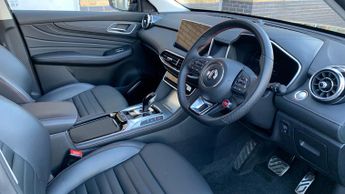 Mg Mg Hs 1.5 T-GDI Trophy SUV 5dr Petrol DCT Euro 6 (s/s) (162 ps)