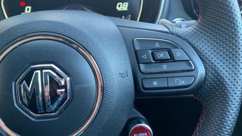 Mg Mg Hs 1.5 T-GDI Trophy SUV 5dr Petrol DCT Euro 6 (s/s) (162 ps)