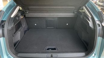 Citroen C4 50kWh Shine Plus Hatchback 5dr Electric Auto (7.4kW Charger) (13